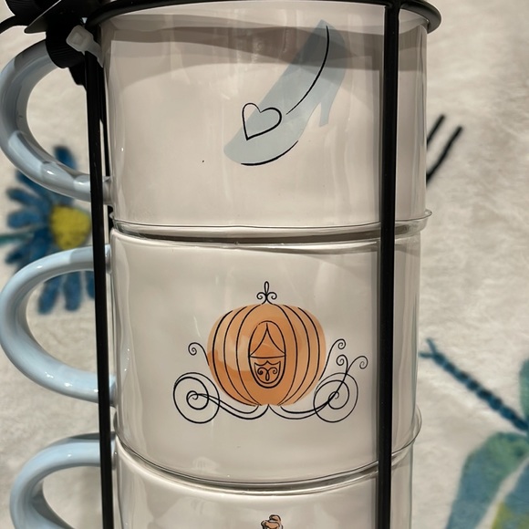 Rae Dunn Disney’s Cinderella double sided mug stacker - Picture 6 of 7